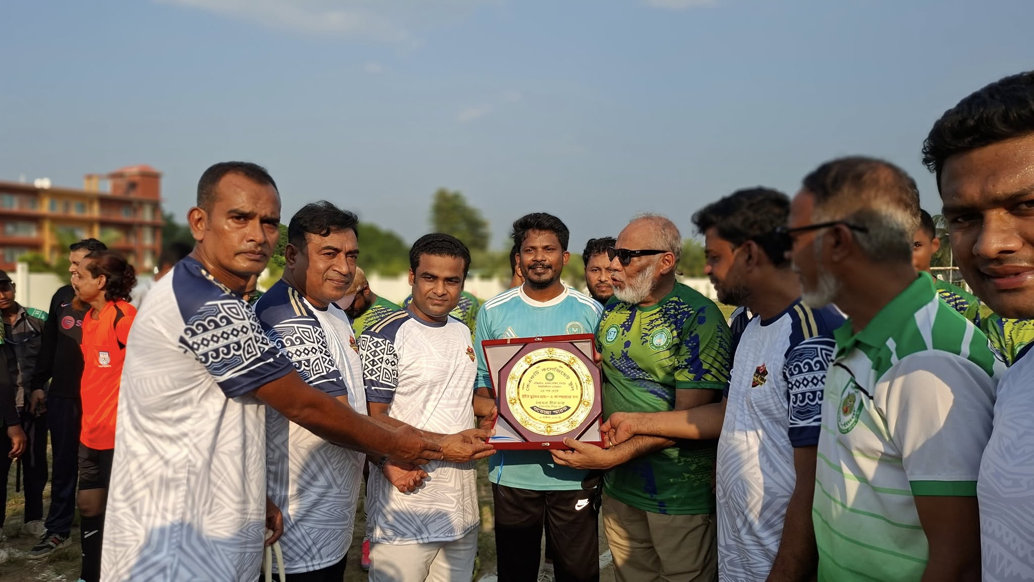 কেএফটি কলেজিয়েট স্কুল মাঠে অনুষ্ঠিত হলো একটি প্রীতি ফুটবল ম্যাচ